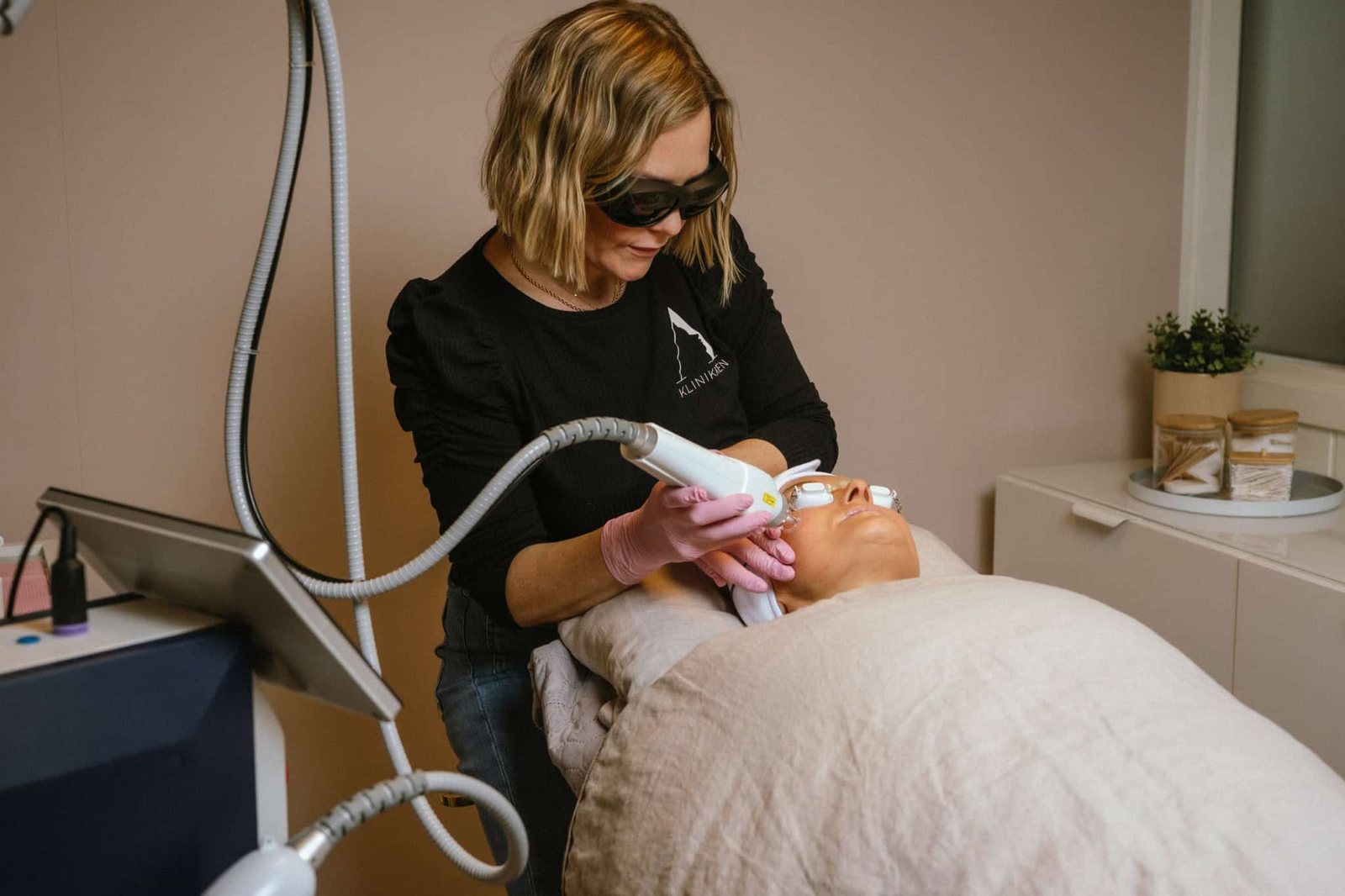 Secret Duo radiofrekvens-behandling ved A Klinikken