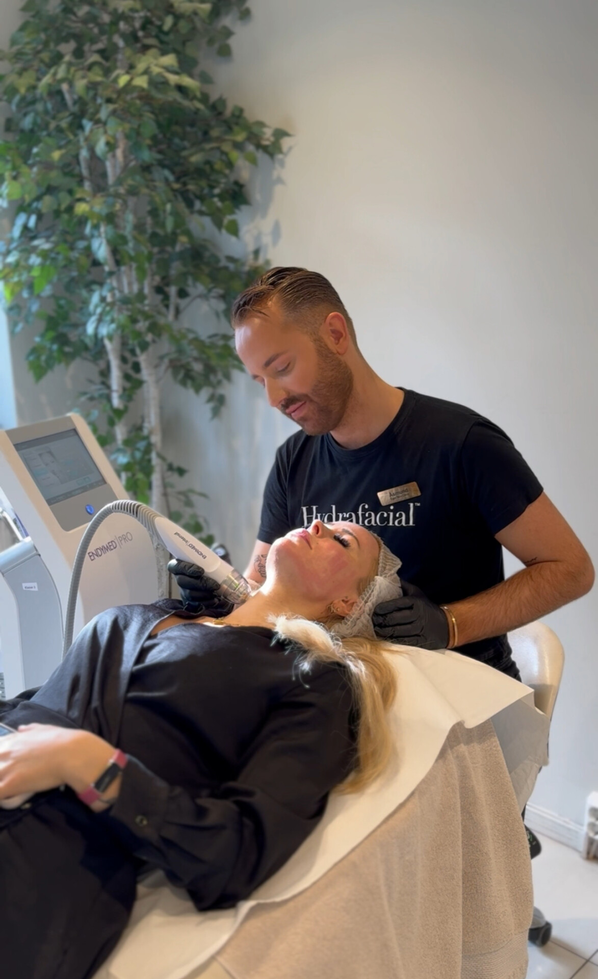 Hudoppstramming med EndyMed, Sofwave og Fotona
