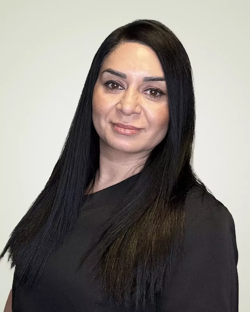 Nazimah, hud- og laserterapeut hos Min Hud